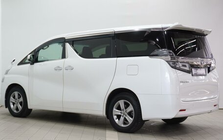 Toyota Vellfire II, 2019 год, 4 675 000 рублей, 2 фотография