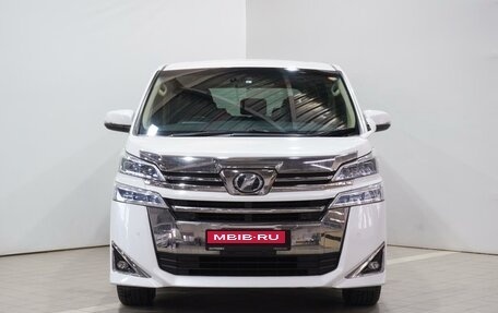 Toyota Vellfire II, 2019 год, 4 675 000 рублей, 3 фотография