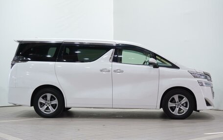 Toyota Vellfire II, 2019 год, 4 675 000 рублей, 5 фотография
