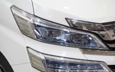 Toyota Vellfire II, 2019 год, 4 675 000 рублей, 7 фотография