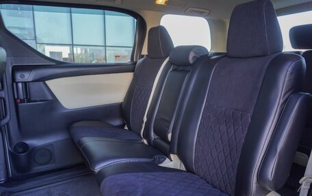 Toyota Vellfire II, 2019 год, 4 675 000 рублей, 16 фотография