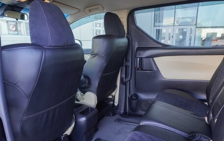 Toyota Vellfire II, 2019 год, 4 675 000 рублей, 17 фотография