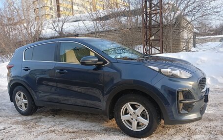 KIA Sportage IV рестайлинг, 2019 год, 1 950 000 рублей, 4 фотография