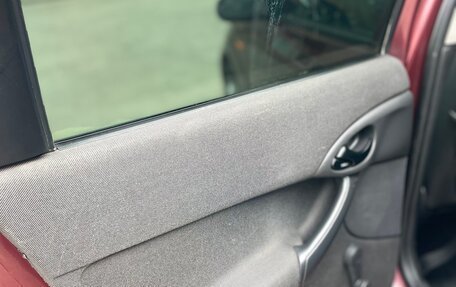 Ford Focus IV, 2004 год, 300 000 рублей, 19 фотография