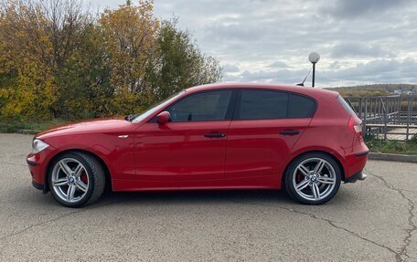 BMW 1 серия, 2006 год, 600 000 рублей, 10 фотография
