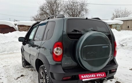 Chevrolet Niva I рестайлинг, 2017 год, 840 000 рублей, 3 фотография