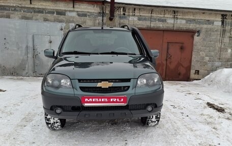 Chevrolet Niva I рестайлинг, 2017 год, 840 000 рублей, 9 фотография