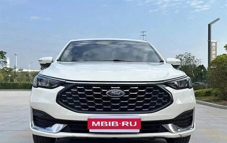 Ford Escort, 2022 год, 990 007 рублей, 3 фотография