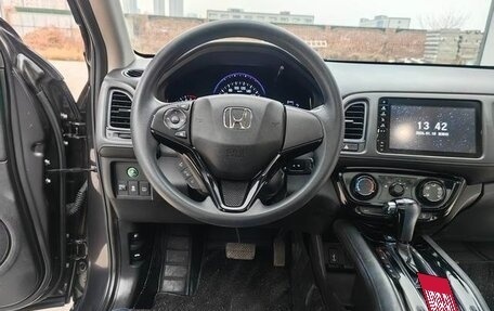 Honda Vezel, 2022 год, 1 534 000 рублей, 16 фотография