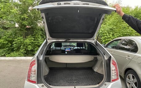 Toyota Prius, 2013 год, 1 050 000 рублей, 5 фотография