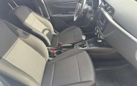 KIA Rio IV, 2021 год, 1 474 000 рублей, 20 фотография