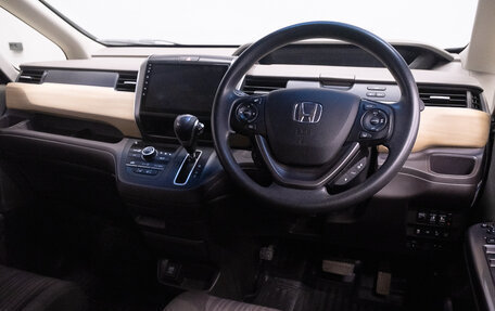 Honda Freed II, 2016 год, 1 529 000 рублей, 11 фотография