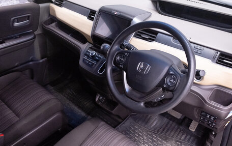 Honda Freed II, 2016 год, 1 529 000 рублей, 10 фотография