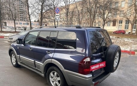 Mitsubishi Pajero III рестайлинг, 2005 год, 990 000 рублей, 2 фотография