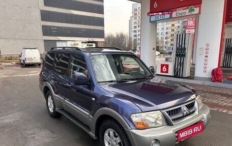 Mitsubishi Pajero III рестайлинг, 2005 год, 990 000 рублей, 4 фотография