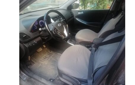 Hyundai Solaris II рестайлинг, 2015 год, 963 000 рублей, 1 фотография