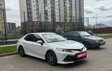 Toyota Camry, 2022 год, 2 890 000 рублей, 1 фотография