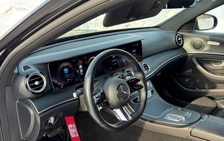 Mercedes-Benz E-Класс, 2022 год, 5 500 000 рублей, 13 фотография