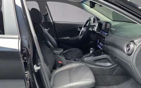 Hyundai Kona I, 2021 год, 1 535 325 рублей, 10 фотография