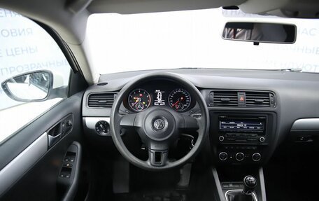 Volkswagen Jetta VI, 2012 год, 899 000 рублей, 12 фотография