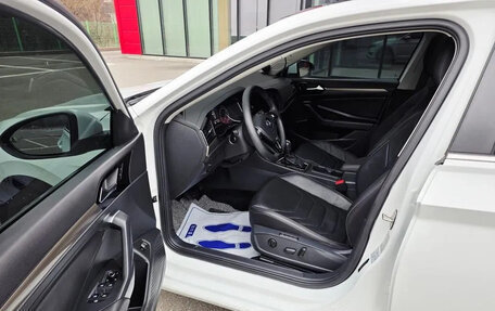 Volkswagen Jetta VII, 2021 год, 1 450 000 рублей, 7 фотография