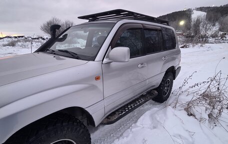 Toyota Land Cruiser 100 рестайлинг 2, 2003 год, 2 600 000 рублей, 4 фотография