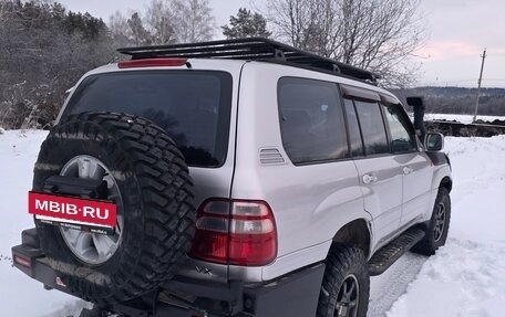Toyota Land Cruiser 100 рестайлинг 2, 2003 год, 2 600 000 рублей, 5 фотография