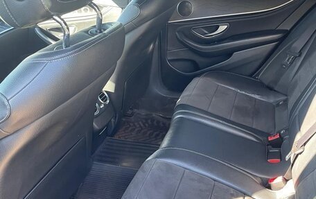 Mercedes-Benz E-Класс, 2018 год, 2 850 000 рублей, 7 фотография