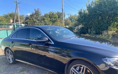 Mercedes-Benz E-Класс, 2018 год, 2 850 000 рублей, 2 фотография