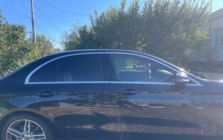 Mercedes-Benz E-Класс, 2018 год, 2 850 000 рублей, 3 фотография