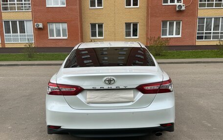 Toyota Camry, 2022 год, 2 890 000 рублей, 4 фотография