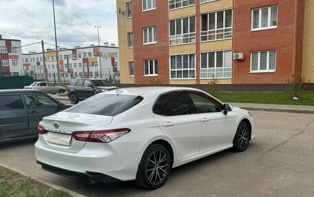 Toyota Camry, 2022 год, 2 890 000 рублей, 5 фотография