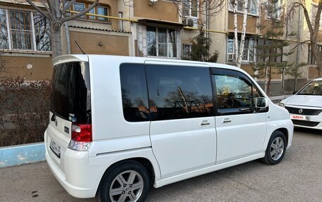 Honda Mobilio I, 2003 год, 757 000 рублей, 3 фотография