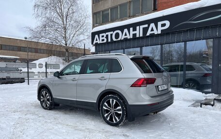 Volkswagen Tiguan II, 2019 год, 2 199 900 рублей, 2 фотография