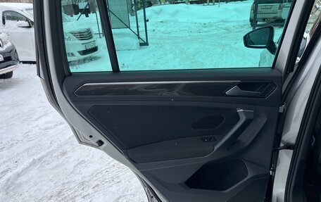 Volkswagen Tiguan II, 2019 год, 2 199 900 рублей, 14 фотография