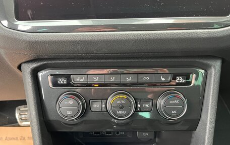 Volkswagen Tiguan II, 2019 год, 2 199 900 рублей, 21 фотография