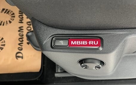 Volkswagen Tiguan II, 2019 год, 2 199 900 рублей, 18 фотография