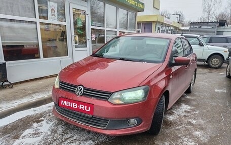 Volkswagen Polo VI (EU Market), 2012 год, 750 000 рублей, 1 фотография
