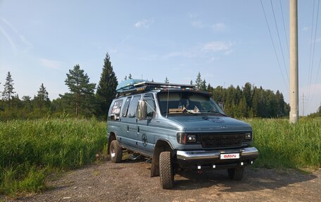 Ford Econoline IV, 1992 год, 1 600 000 рублей, 11 фотография