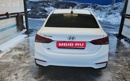 Hyundai Solaris II рестайлинг, 2018 год, 1 150 000 рублей, 3 фотография