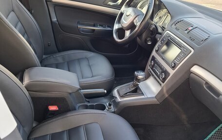 Skoda Octavia, 2011 год, 900 000 рублей, 13 фотография