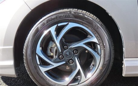 Toyota Yaris, 2021 год, 1 097 000 рублей, 17 фотография