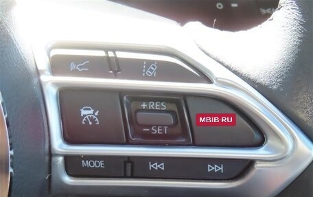 Toyota Yaris, 2021 год, 1 097 000 рублей, 10 фотография