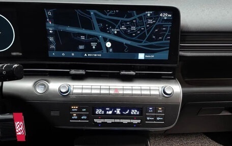 Hyundai Kona, 2024 год, 1 760 000 рублей, 12 фотография