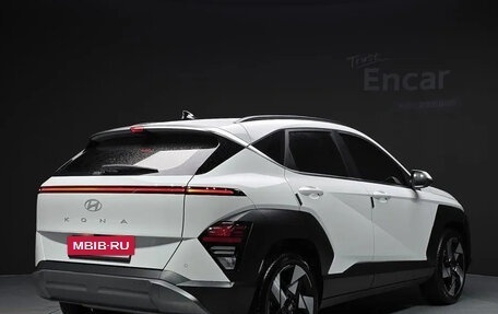 Hyundai Kona, 2024 год, 1 760 000 рублей, 2 фотография