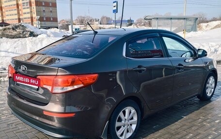 KIA Rio III рестайлинг, 2015 год, 880 000 рублей, 3 фотография