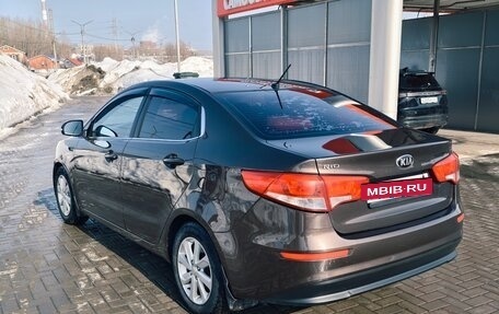 KIA Rio III рестайлинг, 2015 год, 880 000 рублей, 4 фотография