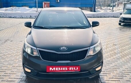 KIA Rio III рестайлинг, 2015 год, 880 000 рублей, 5 фотография