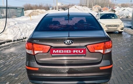 KIA Rio III рестайлинг, 2015 год, 880 000 рублей, 6 фотография