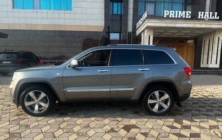 Jeep Grand Cherokee, 2011 год, 1 690 000 рублей, 2 фотография